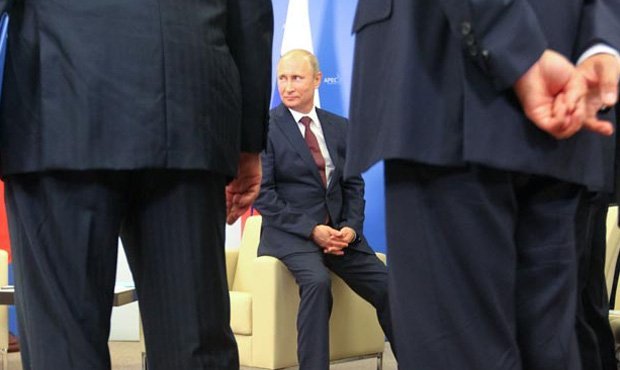 В новый санкционный список могут попасть от 40 до 400 приближенных к Кремлю лиц