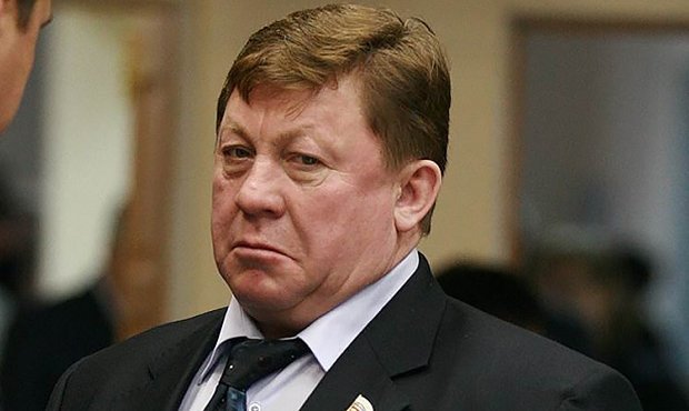 Подозреваемый в получении крупной взятки мэр Усть-Илимска подал в отставку 