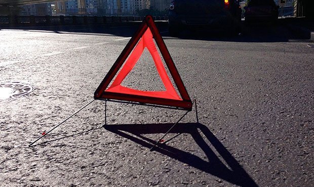 На Кутузовском проспекте автомобиль Минобороны насмерть сбил пешехода  