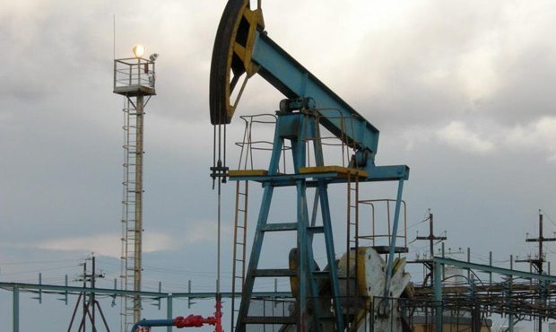 Цена на нефть может упасть до 25 долларов за баррель