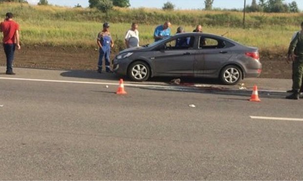 В Ростовской области полицейский расстрелял автомобиль бывшей жены и тестя