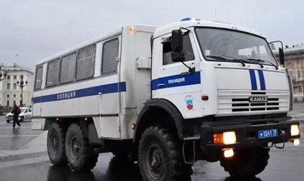 Власти Петербурга выделили полиции дополнительные ресурсы для разгона митинга оппозиции