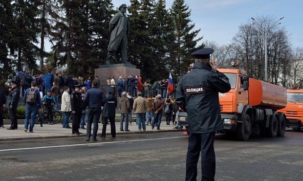 В Страсбургский суд поступила первая жалоба на арест за организацию акции «Он нам не царь»