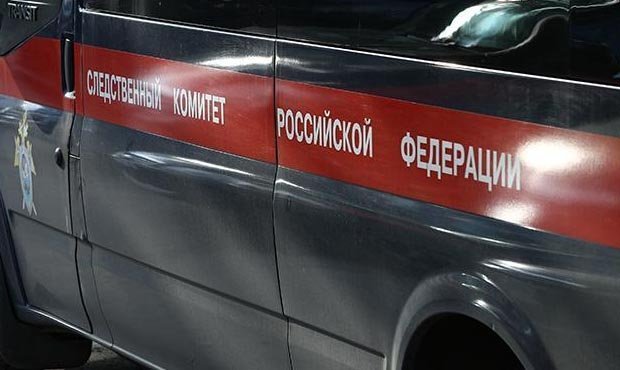 В Воронеже внедорожник «Мерседес» на высокой скорости сбил на остановке курсанта МЧС