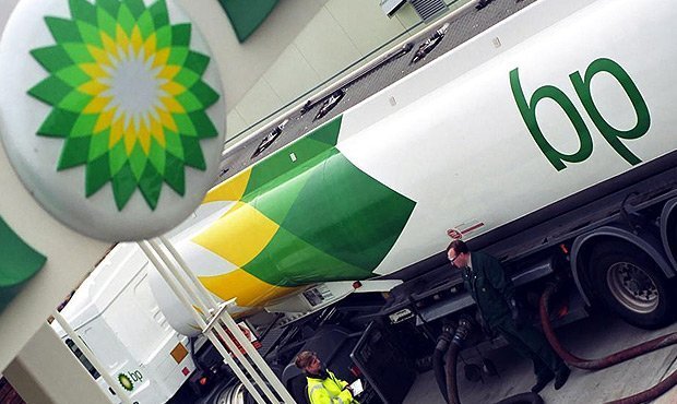 Акционеры BP высказались против выплаты 20 млн долларов главе компании