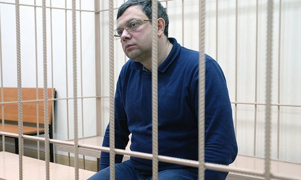 Обвиняемого в вымогательстве кемеровского вице-губернатора поместили под домашний арест