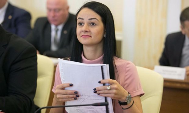 Скандальная уральская чиновница оказалась в списке получателей государственных денег на покупку квартиры