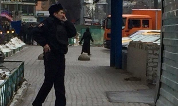 В Москве около станции метро «Октябрьское поле» задержали женщину с отрезанной головой ребенка