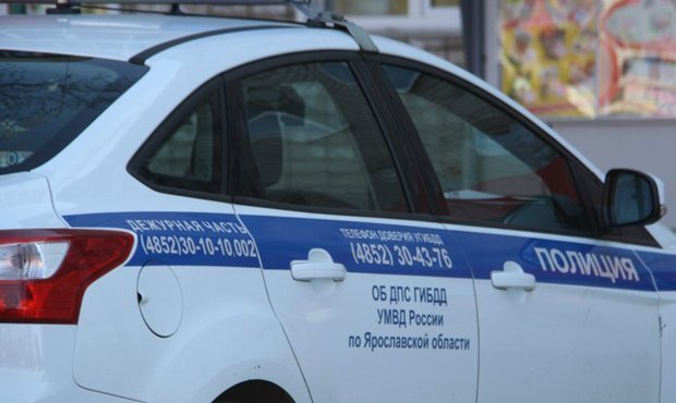 В Ярославле ранее судимый мужчина расстрелял полицейских и подорвал себя гранатой