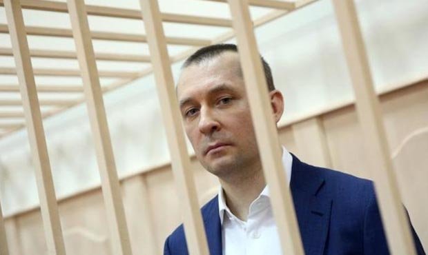 Дмитрий Захарченко открестился от 9 млрд рублей. Из этой суммы ему принадлежит только 93 тысячи рублей