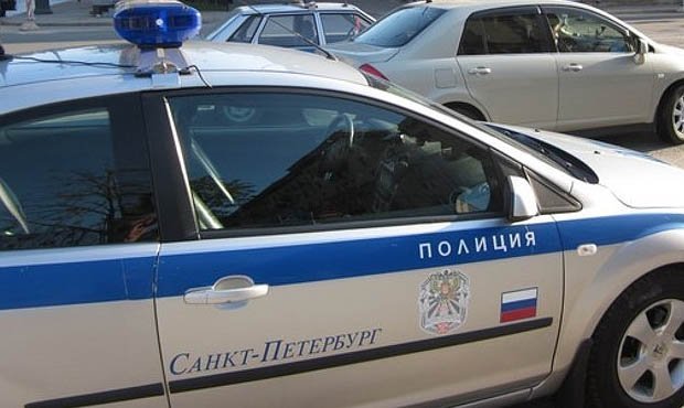 В Петербурге полиция предотвратила сходку вооруженных школьников