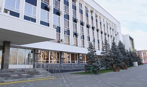 В Краснодаре непривитых чиновников лишат премий и надбавок в случае заражения коронавирусом