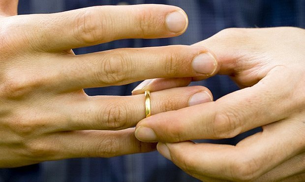 Россиянам запретят разводиться в День семьи, любви и верности