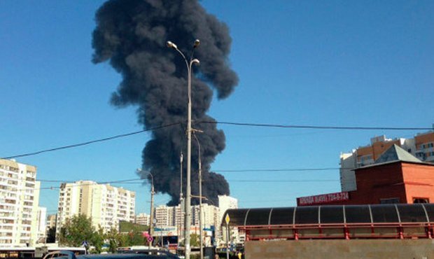 Последствия пожара на Москве-реке могут угрожать здоровью москвичей  