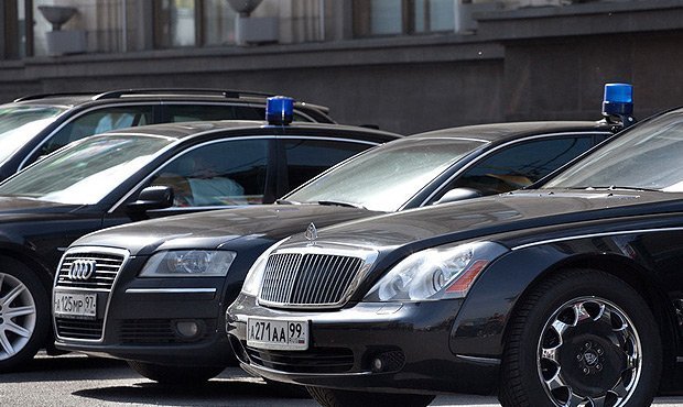 Депутатам Госдумы запретили выезжать на служебных автомобилях за пределы Москвы