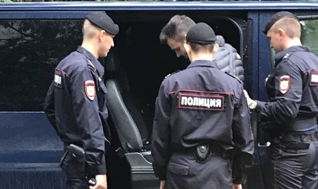 Полицейские задержали сотрудника ФБК Руслана Шаведдинова