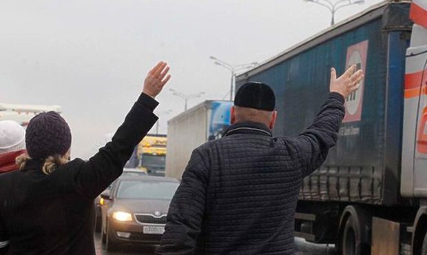 Участники протеста дальнобойщиков перекроют две трассы в Москву