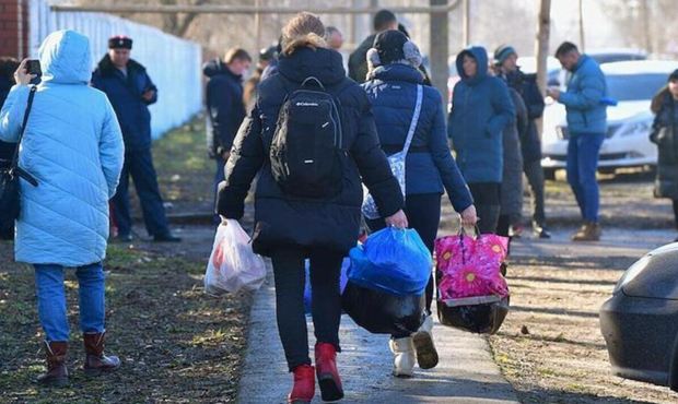 Принять беженцев из ДНР и ЛНР готовы 43 региона. Мэр Москвы пока молчит