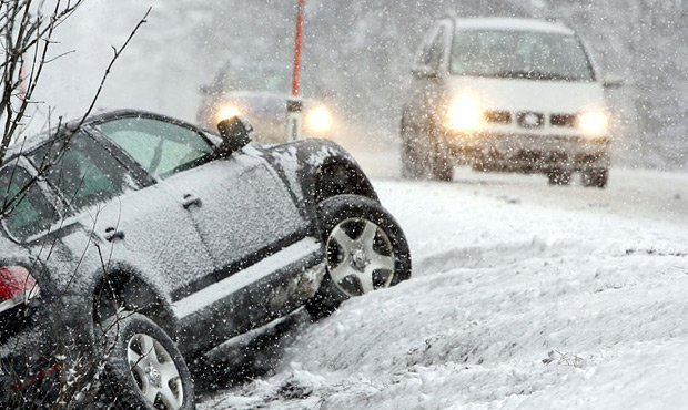На дорогах Москвы из-за снегопада за сутки произошло более 560 аварий