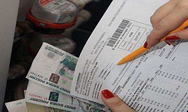 В Брянске коммунальщики повесили на девушку-сироту долг прежних жильцов ее квартиры