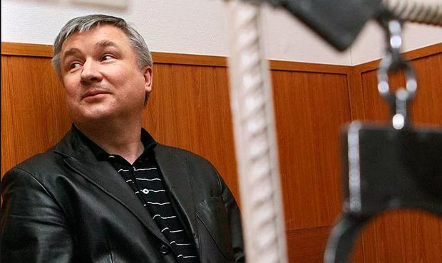 Комиссия по помилованию одобрила прошение пожизненно осужденного экс-сенатора Изместьева