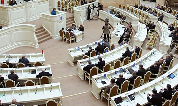 Петербургские депутаты сняли с повестки вопрос о референдуме по мосту Кадырова