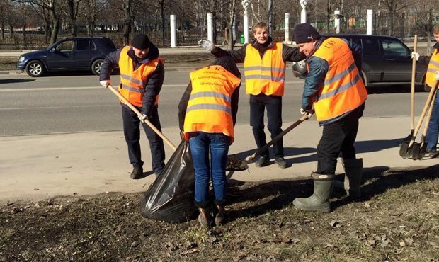 Московские дворники и асфальтоукладчики устроили бунт из-за «нищенских» зарплат