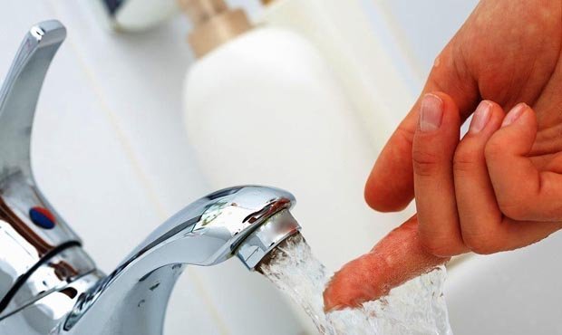 В Минстрое и ЖКХ пообещали сократить срок отключения горячей воды до 3 дней