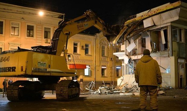 Мэра Москвы попросили предоставить список чиновников, разрешивших возводить самострой у метро