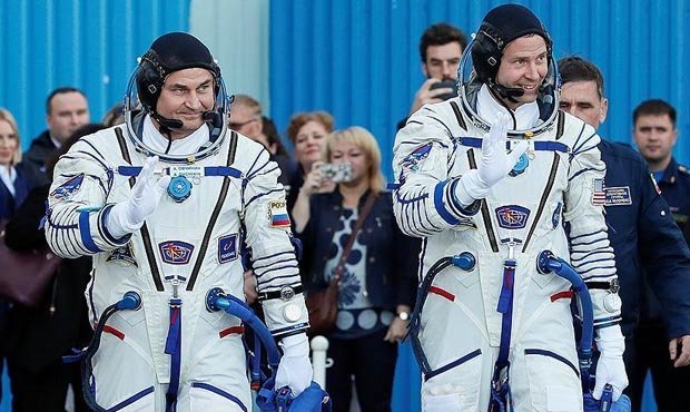 Экипаж космического корабля «Союз МС-10» благополучно совершил посадку после аварийного запуска