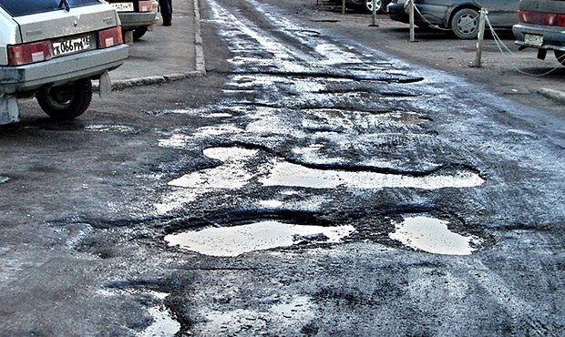 Жители Омска к приезду Путина сняли ролик про плохие дороги в городе