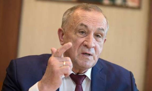 Задержанного за взятки главу Удмуртии уволили в связи с утратой доверия