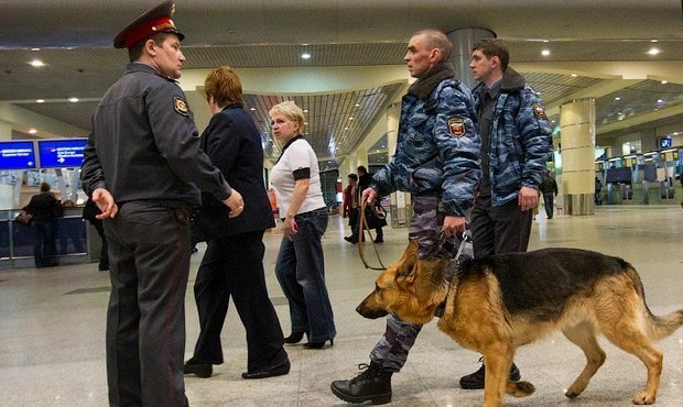 В российских аэропортах усилии меры безопасности в связи с терактами в Брюсселе