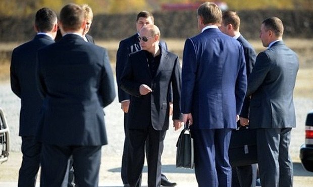 Супруга главы службы безопасности президента задекларировала доход в 58 млн рублей