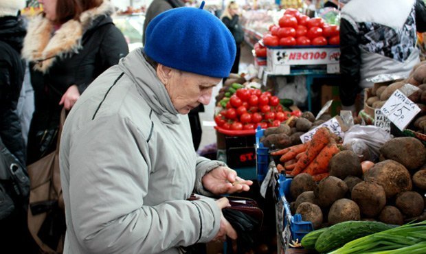 Правительство отказалось финансировать программу продуктовых карточек: «Денег нет»