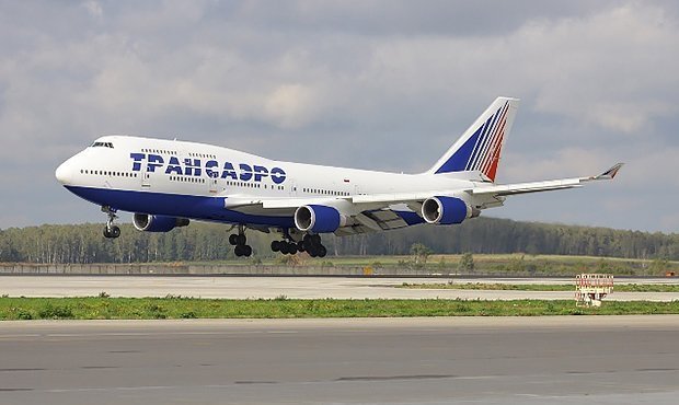 Самолет "Трансаэро" совершил вынужденную посадку в Самаре из-за смерти пассажирки