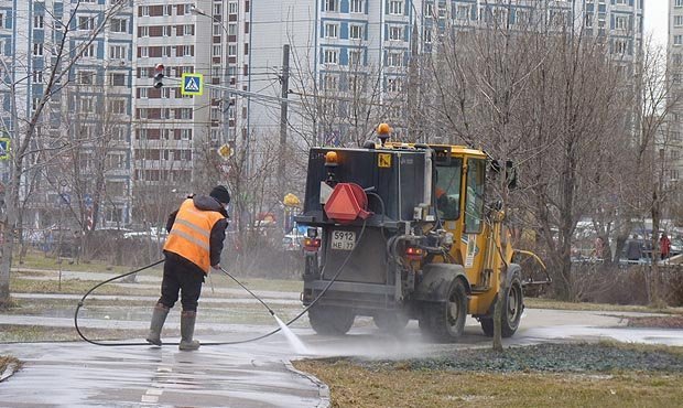 В отношении сотрудницы ГБУ «Жилищник» возбуждено дело о фиктивном трудоустройстве дворников