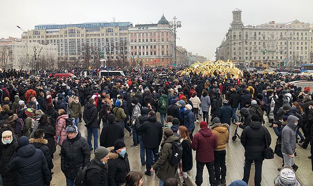 В Москве братьев-близнецов уволили из ФСО из-за участия в протестной акции