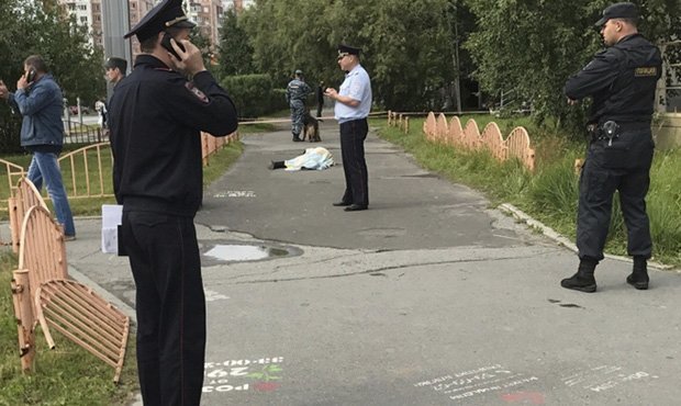 В Сургуте вооруженный ножом мужчина напал на прохожих. Пострадали семь человек