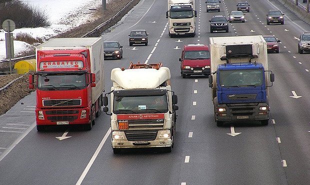 Новая система контроля за грузовиками в Москве приведет к росту цен на товары