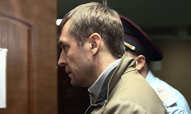 Полковник-миллиардер из МВД подарил дочке коня по кличке Олигарх