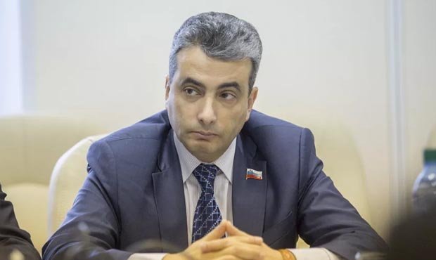 Псковские следователи прекратили уголовное дело против Льва Шлосберга