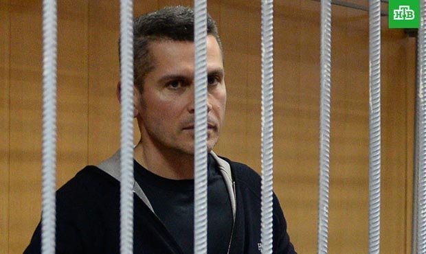 Тверской суд арестовал счета группы «Сумма», а личный самолет Зиявудина Магомедова найти не смогли