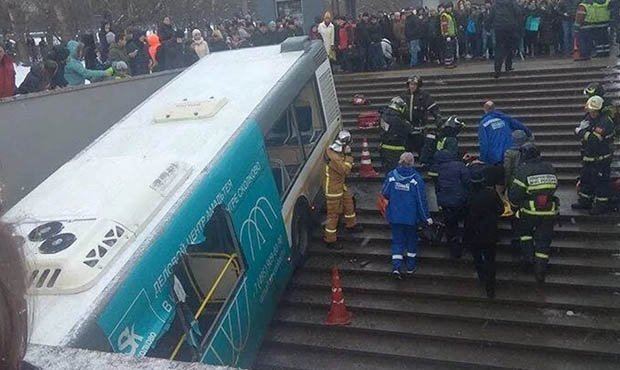 Водителя автобуса, съехавшего в подземный переход в Москве, приговорили к 4 годам