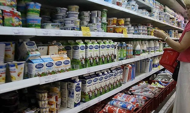 Магазины обязали продавать натуральную «молочку» отдельно от товаров с растительным жиром
