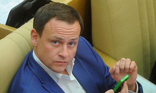 Депутату Александру Сидякину заказали второй служебный «Мерседес» за 1,247 млн рублей