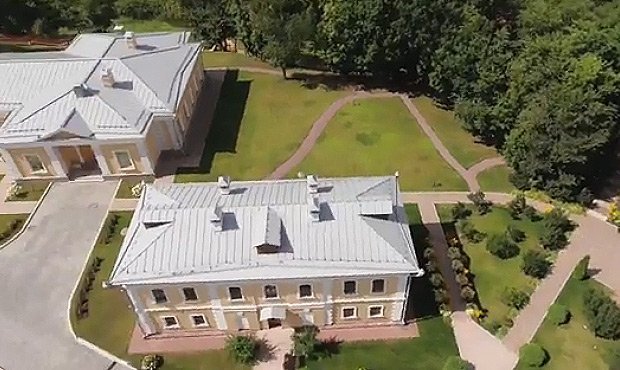 ФБК рассказал о «даче» премьера Медведева, построенной на деньги миллиардеров