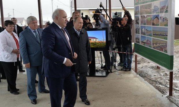 Чиновники Хакасии скрыли от Путина реальную ситуацию со строительством домов для погорельцев
