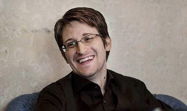 Эдвард Сноуден рекомендовал чиновникам отказаться от использования Telegram и WhatsApp