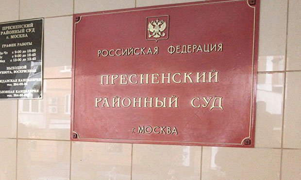 Во время пресс-конференции Путина силовики задержали онкобольную участницу одиночного пикета